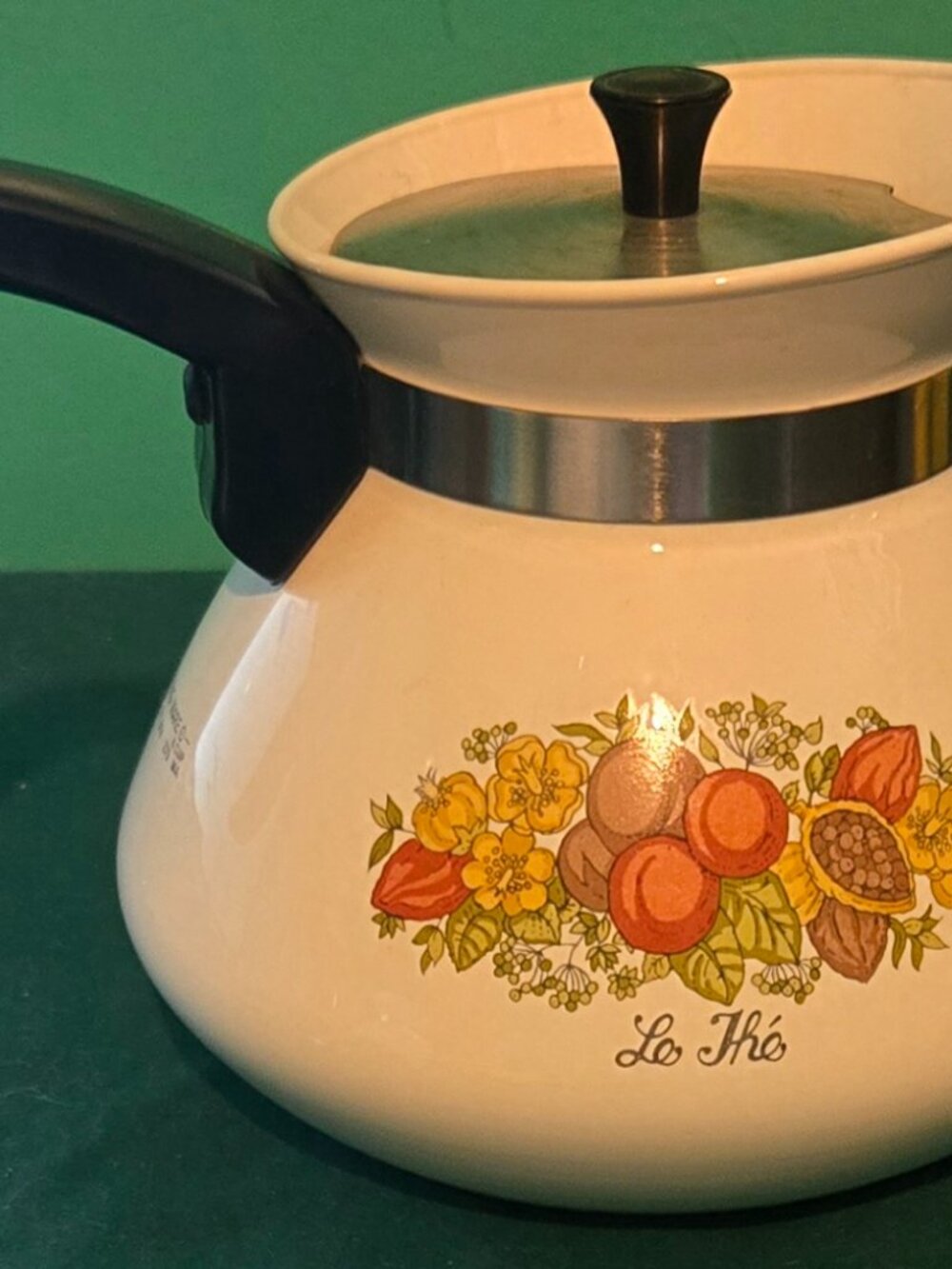 VTG Corning Ware Tea Pot P-104 Spice of Life Metal Top 6 Cup